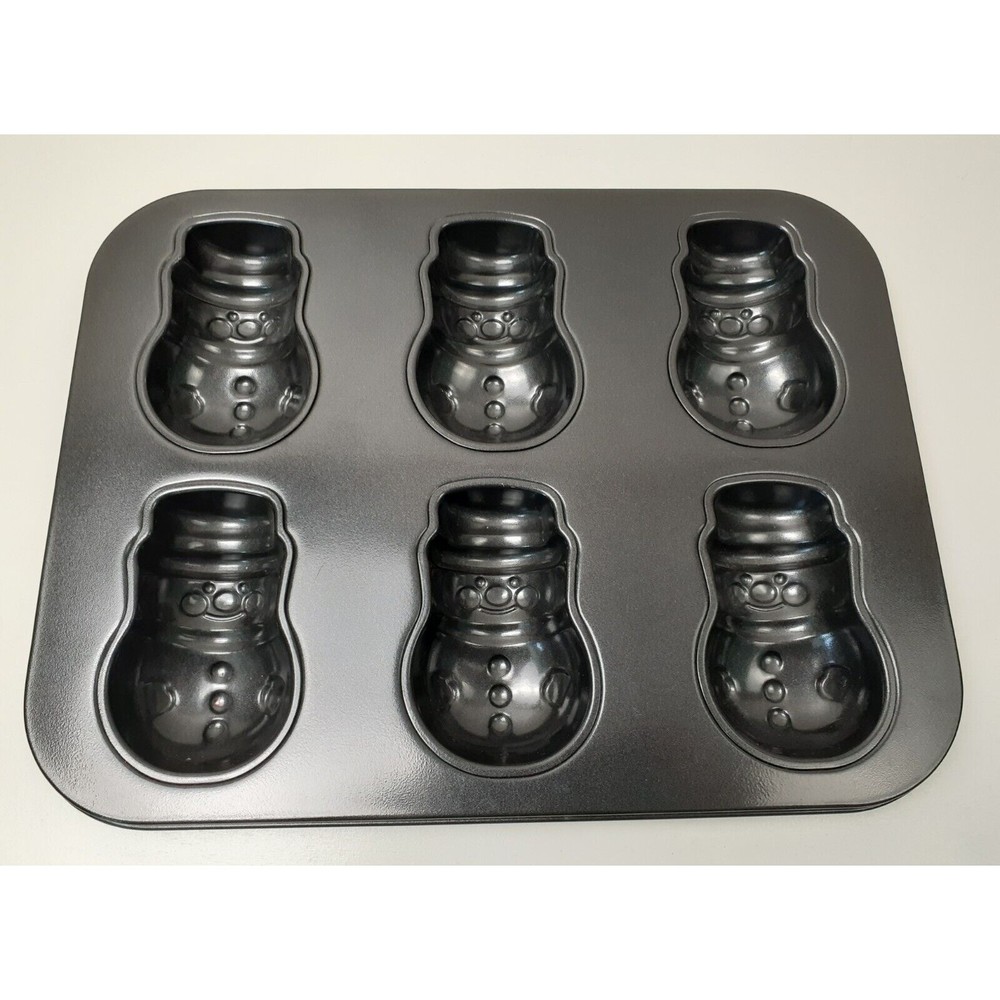 Snowman Christmas/Holiday Baking Pan/Molds/Cornbread Six 4" Sturdy Black Metal